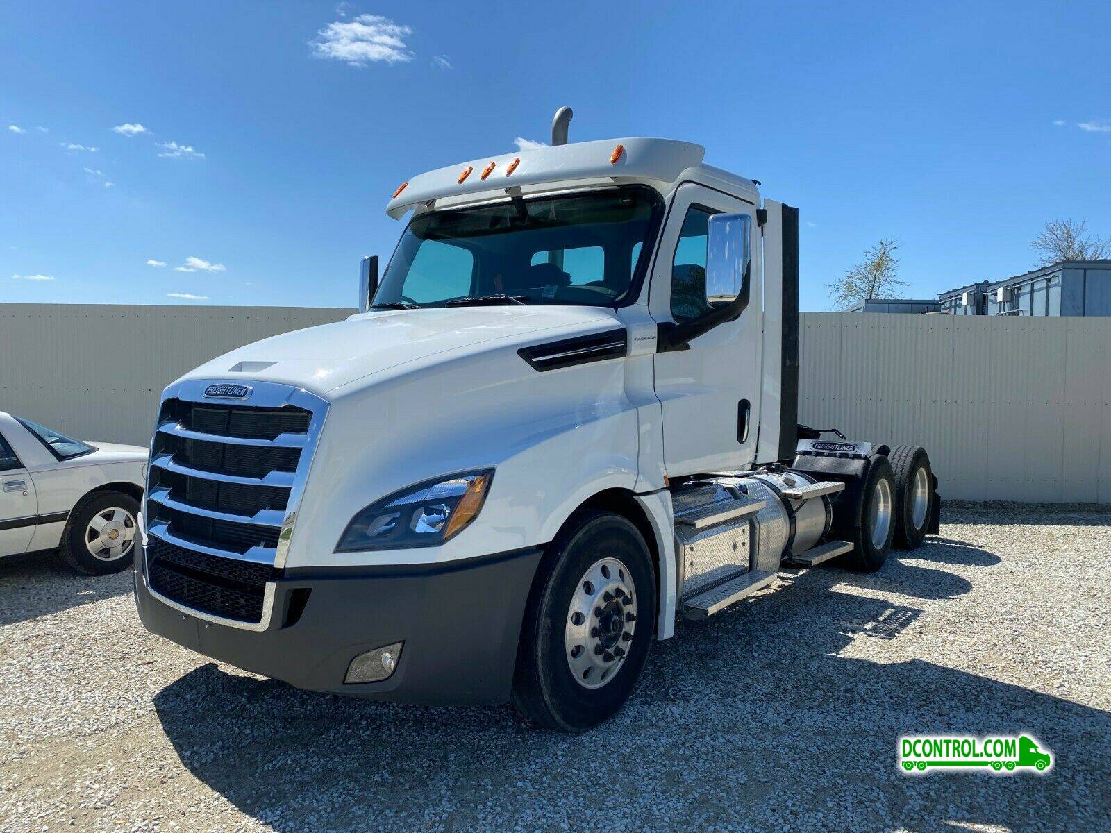 2019 Freightliner Cacadia 126